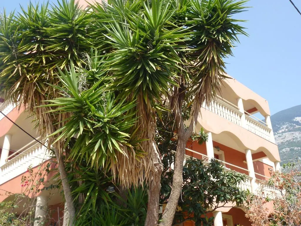 Marinos Studios At Lourdata Village