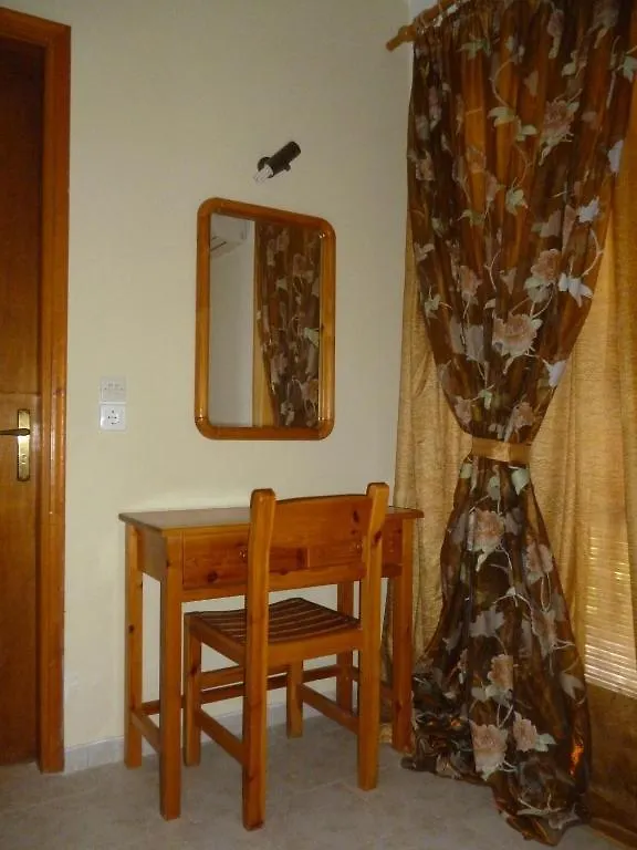 Apartment Marinos Studios At Lourdata Village Greece