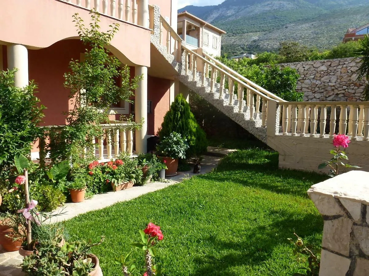 Marinos Studios At Lourdata Village 0*, Lourdata (Kefalonia)